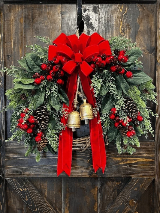 🎄 Christmas Red Berry & Pine Wreath